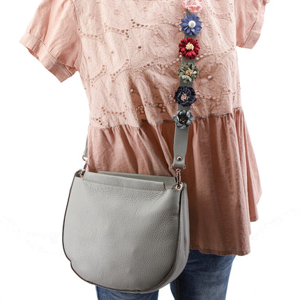 Umhängetasche in D Form mit Quaste Grau