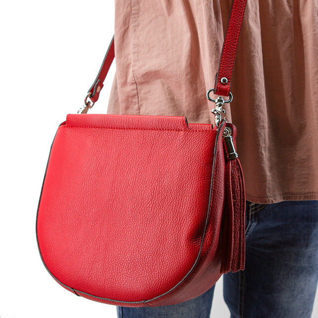 Umhängetasche in D Form mit Quaste Rot