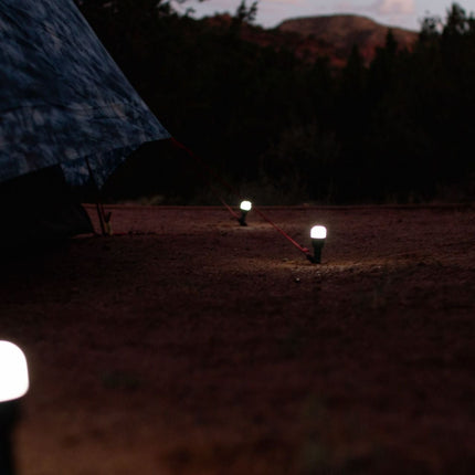 BioLite Site Lights  Set mit 6 Hängeleuchten und Solar-Ladecase von BioLite