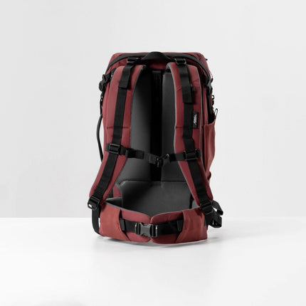 Matador GlobeRider35 Travel Backpack (garnet) - Handgepäckkonformer Rucksack für Weltreisen (35 liter) von Matador