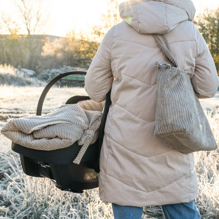 Einschlagdecke Cord – Perfekt für jede Autoschale