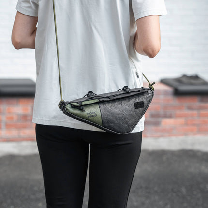 2 - in - 1 Rahmentasche Wasserabweisend mit Schultergurt 0.7L (Fahrradtaschen) kaufen bei Linkreich – Jetzt entdecken!