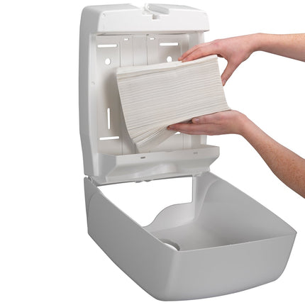 Kleenex® Ultra™ Falthandtücher - Interfold / Weiß - 15 Clips  x 96 Sheets | Karton (15 Päckchen)