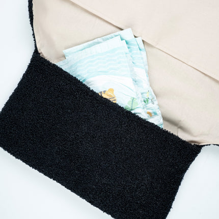 Wickelunterlage Teddystoff Bouclé – praktische Windeltasche für unterwegs