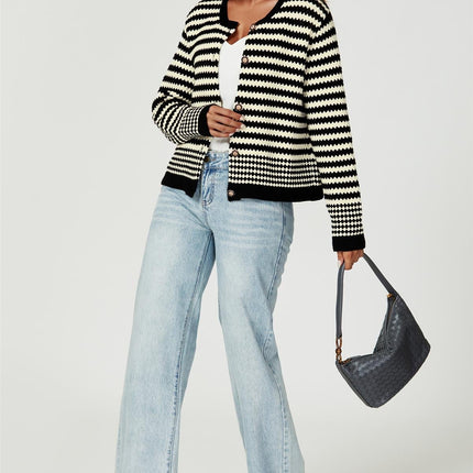 Geo Pattern Knitted Cardigan In Black