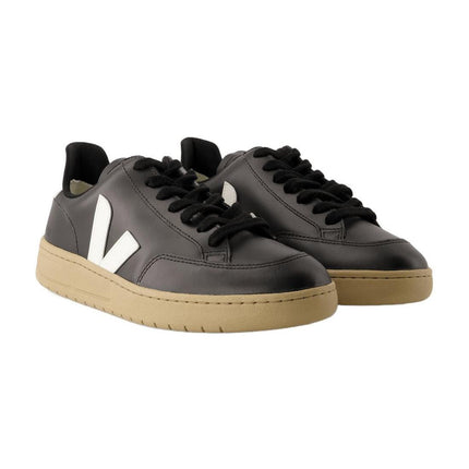 Sneakers V-12 - Veja - Leder - Schwarz/Weiß