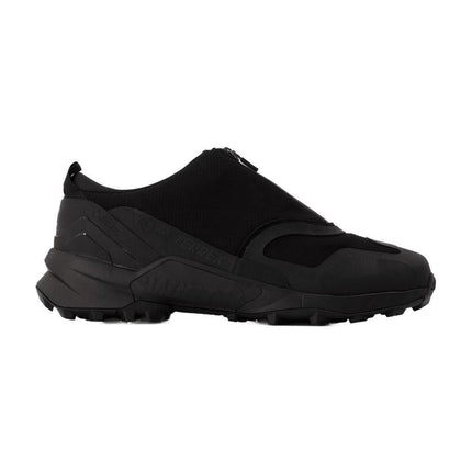 Sneaker Swift R3 GTX aus Stoff in schwarz