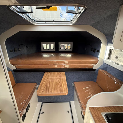 Pickup Camper Wohnmobil Aufsetzkabine JOY Gladiator – für Hilux, Ranger, Amarok, Navara