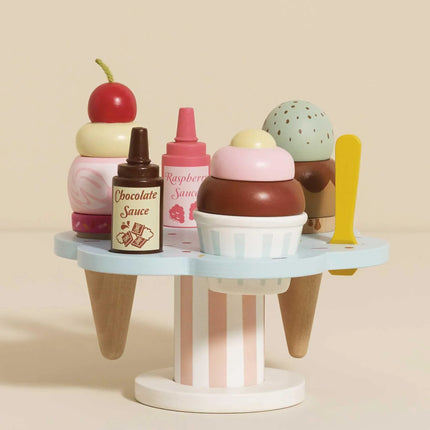 Le Toy Van's Eisdiele "Carlo's Gelato" Kinderspielzeug ab 2 Jahren Holz