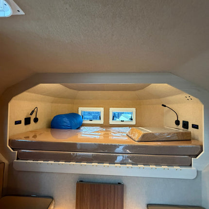 JOY Camper Gladiator Absetzkabine – wintertauglich mit Diesel-Standheizung, Duschkabine, Solaranlage & Landstrom