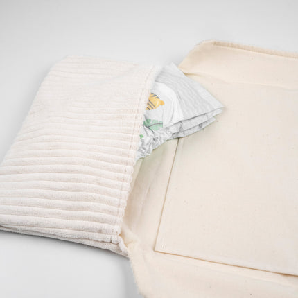 Wickelunterlage Cord – kompakte Windeltasche für unterwegs