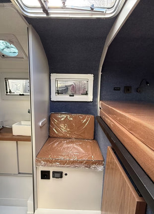Pickup Camper Demountable Motorhome Cabin JOY Gladiator – for Hilux, Ranger, Amarok, Navara