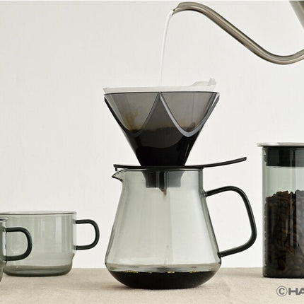 Hario Colors Tee- & Kaffee-Server – 600 ml stilvolle Glas-Karaffe