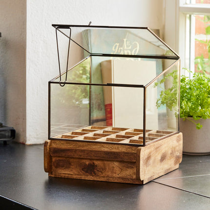 Hochwertiges Anzuchthaus mit 16 Fächern