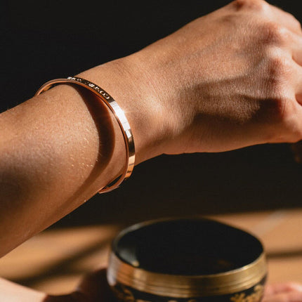 Armreif mit Gravur | rosé vergoldet | Cosmic Soul