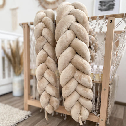 Bettschlange geflochten Fischgrätenoptik Velours – Premium Schutz & Komfort