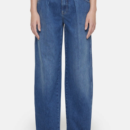 STYLE NAME WELLINGTON JEANS