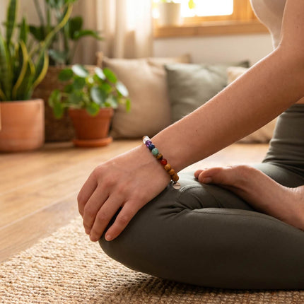 Chakra Armband: 7 echte Edelsteine & Sandelholz