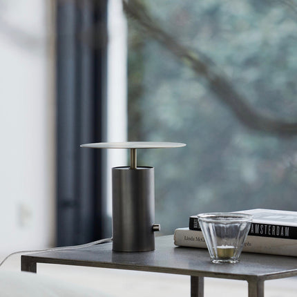 Tischlampe Tacker gunmetal/grau