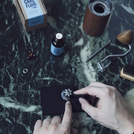 Comandante Burr Care Fluid – Pflege für deine Mühle