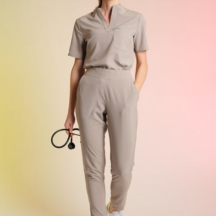 Active Scrub Top "Jackie" – Beige
