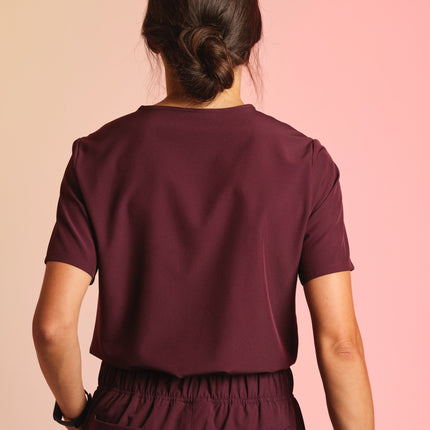 Active Scrub Top "Serena" – Bordeaux