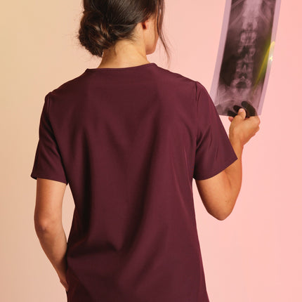 Active Scrub Top "Serena" – Bordeaux