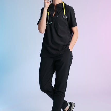 Active Scrub Top "Jackie" – Black