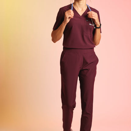 Active Scrub Top "Serena" – Bordeaux
