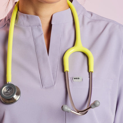 Active Scrub Top "Jackie" – Violet