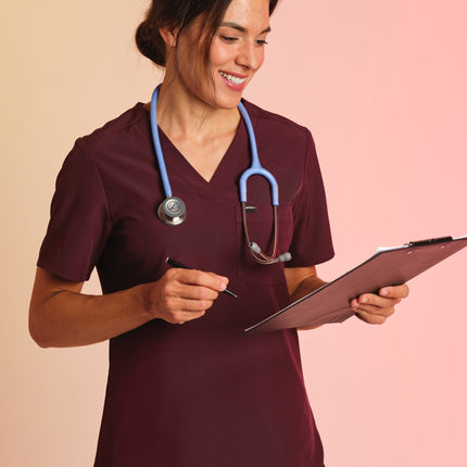 Active Scrub Top "Serena" – Bordeaux