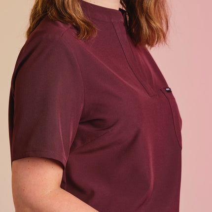 Active Scrub Top "Jackie" – Bordeaux