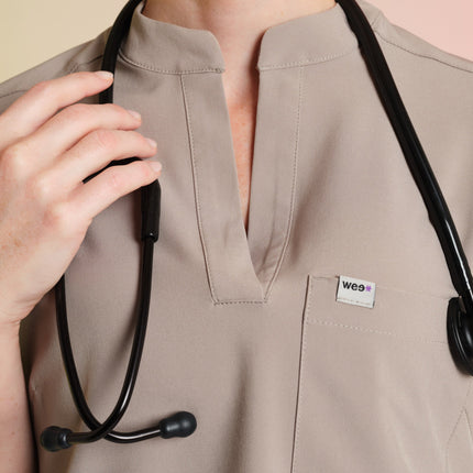 Active Scrub Top "Jackie" – Beige