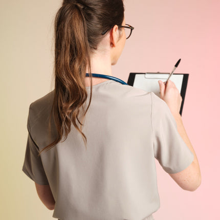 Active Scrub Top "Serena" – Beige