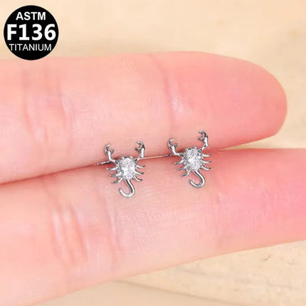 Labret aus Titan mit Skorpion Design