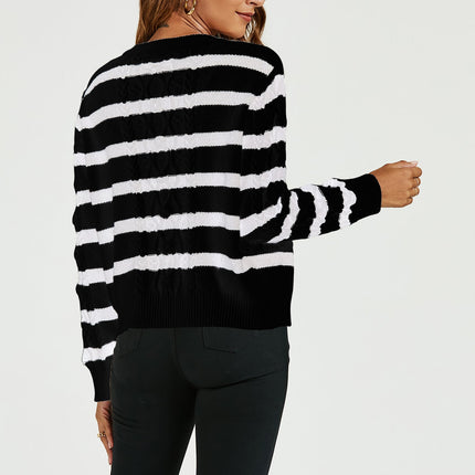 Schwarze-weiße Strickjacke mit Streifenmuster