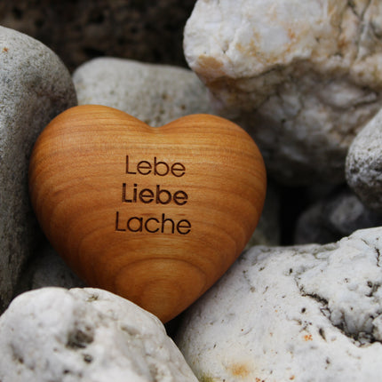 Thankgoods Holzherz Lebe, Liebe, Lache