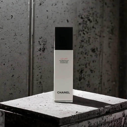 CHANEL Le Lait Cleansing Milk