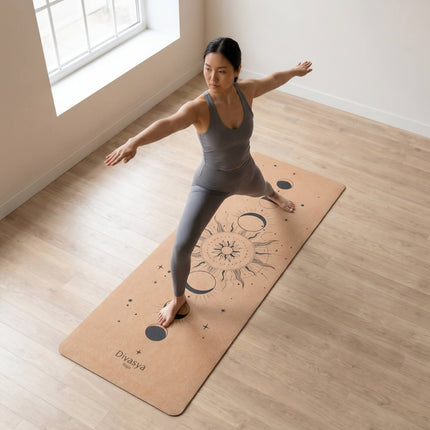 Leichte Kork Yogamatte: rutschfest, dämpfend & nachhaltig | Cosmic Soul