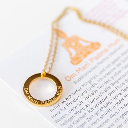 Halskette mit Anhänger | vergoldet | Mantra: Om Mani Padme Hum