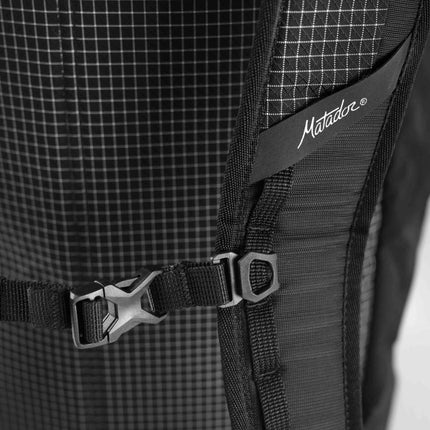 Matador SEG45 Travel Pack- robuster Rucksck mit segmentierten Taschen wie Würfel
