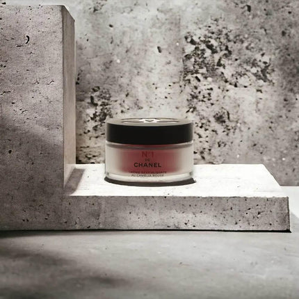 CHANEL N°1 de Chanel Red Camellia Revitalizing Cream