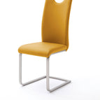 Curry / Mit Griffloch