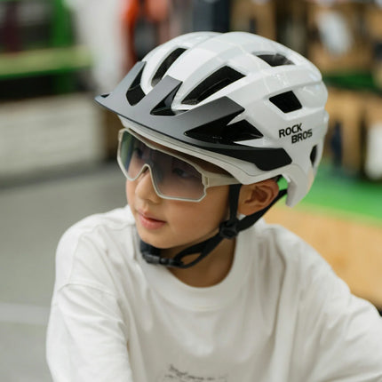 ROCKBROS Kinder Fahrradbrille UV400-Schutz Selbsttönend Sonnenbrille