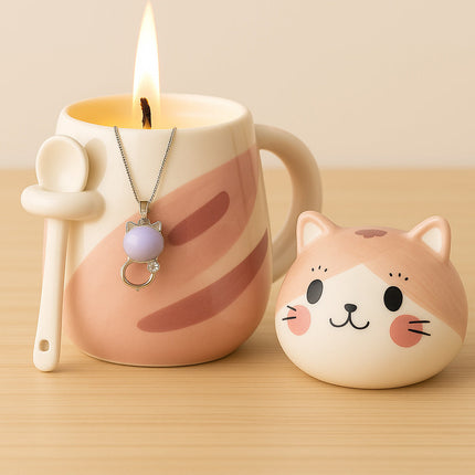 Schmuck Duftkerze mit Motiv Katze, in Keramiktasse mit Deckel und Löffel