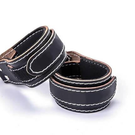 Bandage Knöchelbandage Fußschlaufen Kabelzug gepolstert mit Knöchelriemen