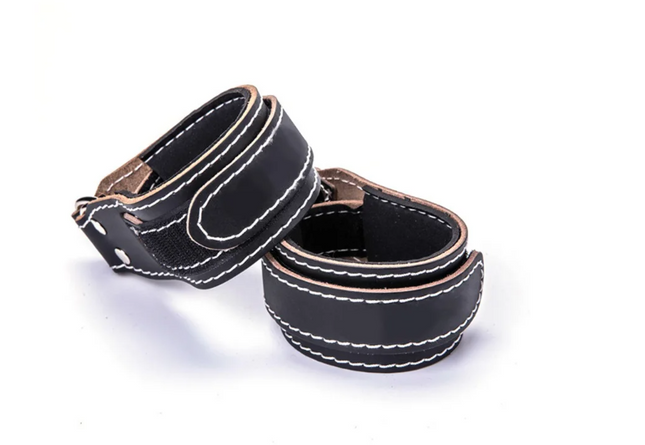 Bandage Knöchelbandage Fußschlaufen Kabelzug gepolstert mit Knöchelriemen