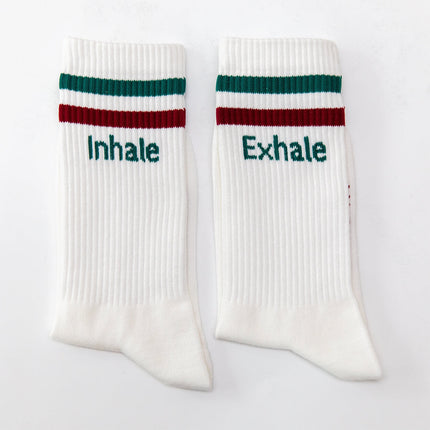 Socken mit Yoga-Motiv in 2 Varianten: Inhale Exhale | Namasté