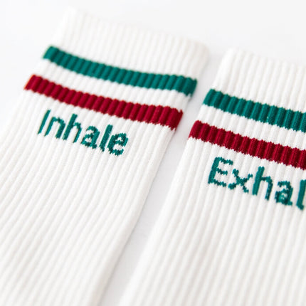 Socken mit Yoga-Motiv in 2 Varianten: Inhale Exhale | Namasté