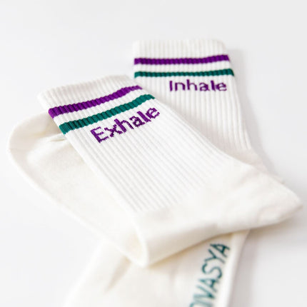 Socken mit Yoga-Motiv in 2 Varianten: Inhale Exhale | Namasté
